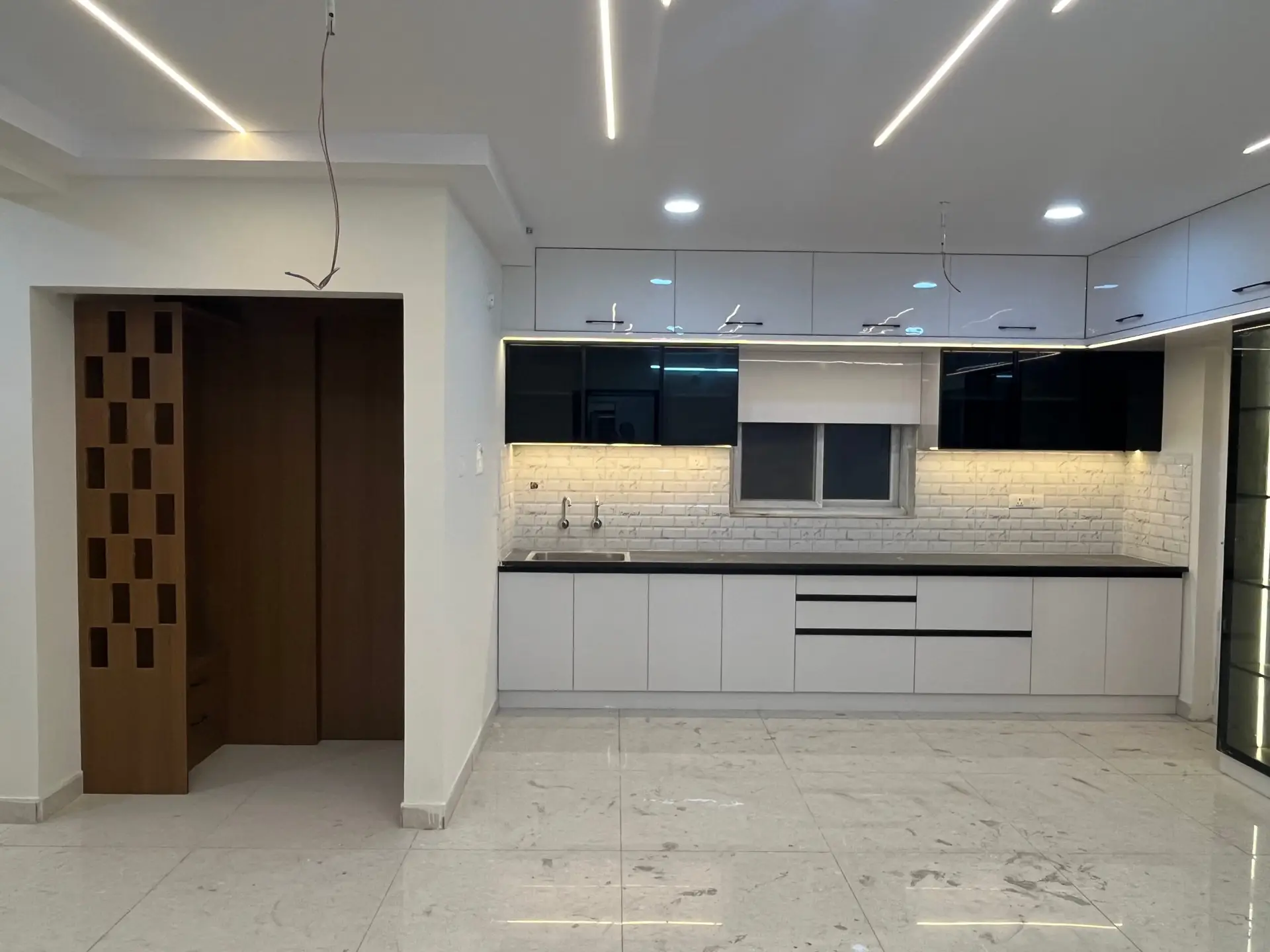 Straight Kitchen